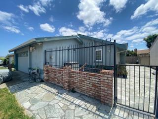 Building Photo - 34975 Skylark Dr