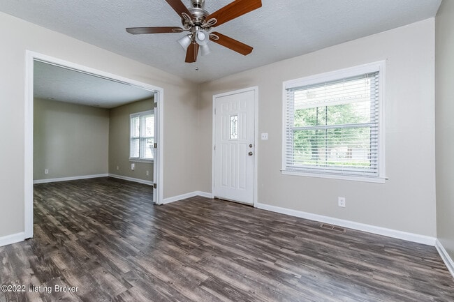 Building Photo - 3213 Penhurst Dr