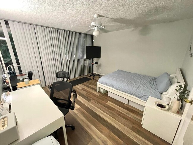 Foto del edificio - 2811 SW 87th Terrace