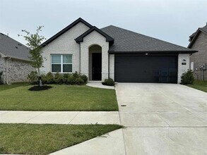 Building Photo - 213 Portina Dr