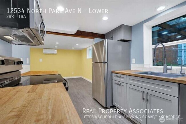 Foto del edificio - 12534 N Park Ave N