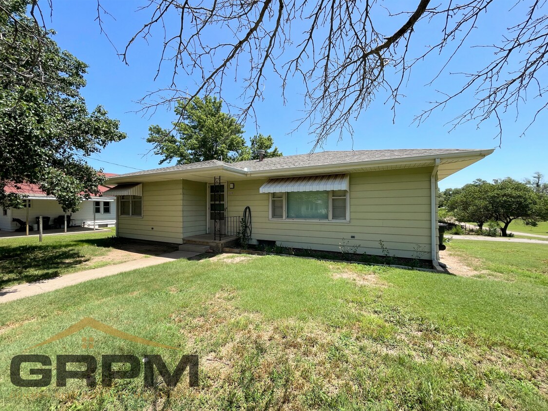 Primary Photo - Remodeled Two Bedroom Home
