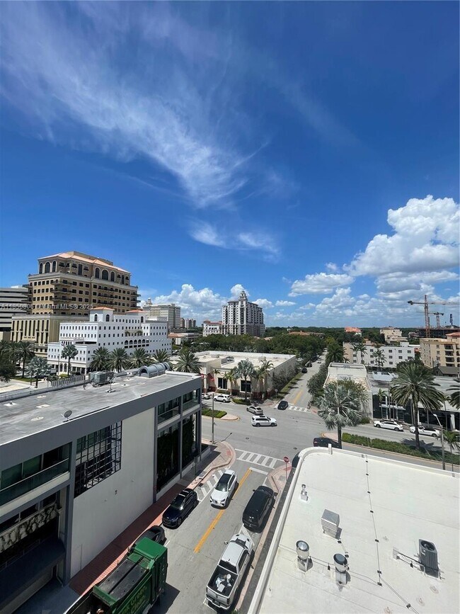 Foto del edificio - 1805 Ponce de Leon