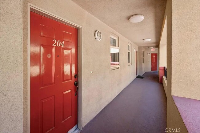 Foto del edificio - 2742 Cabrillo Ave