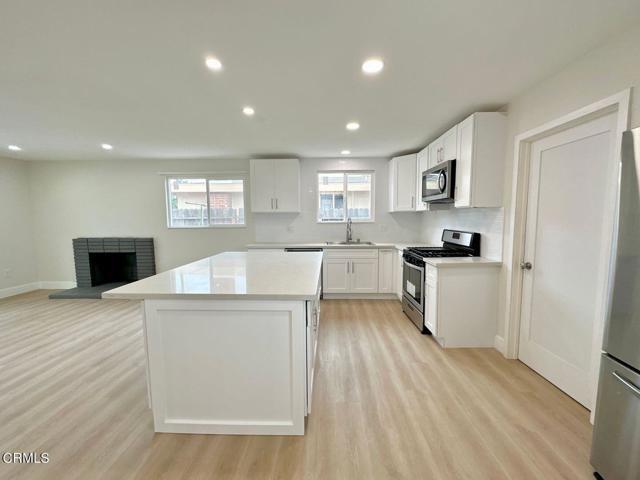 Building Photo - 771 Myrna Dr