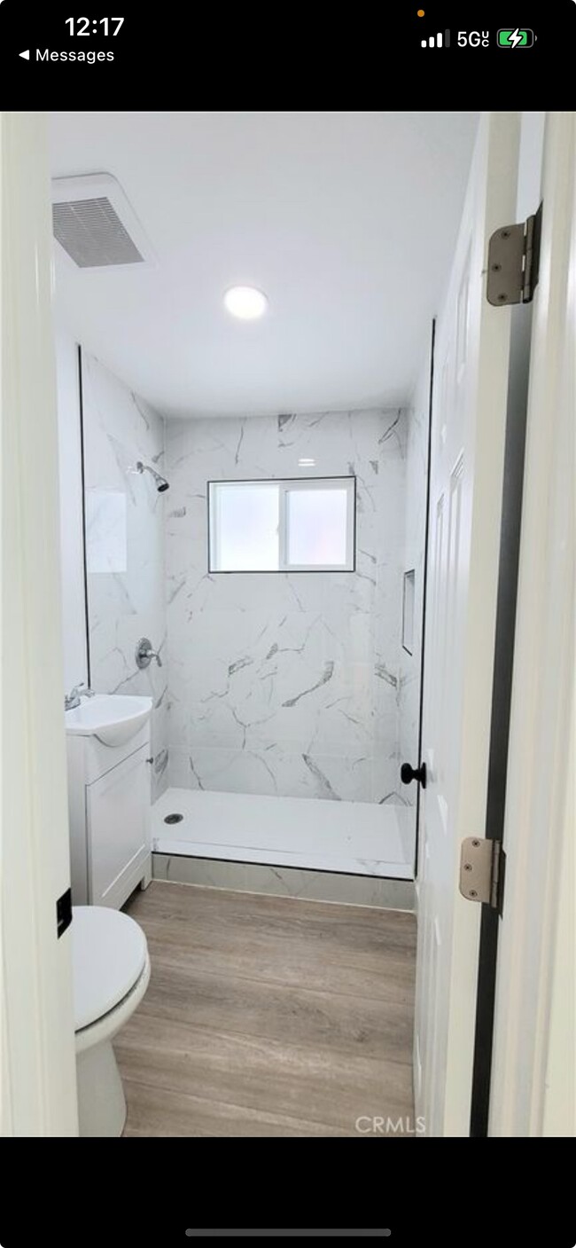 bath room - 618 W 6th St