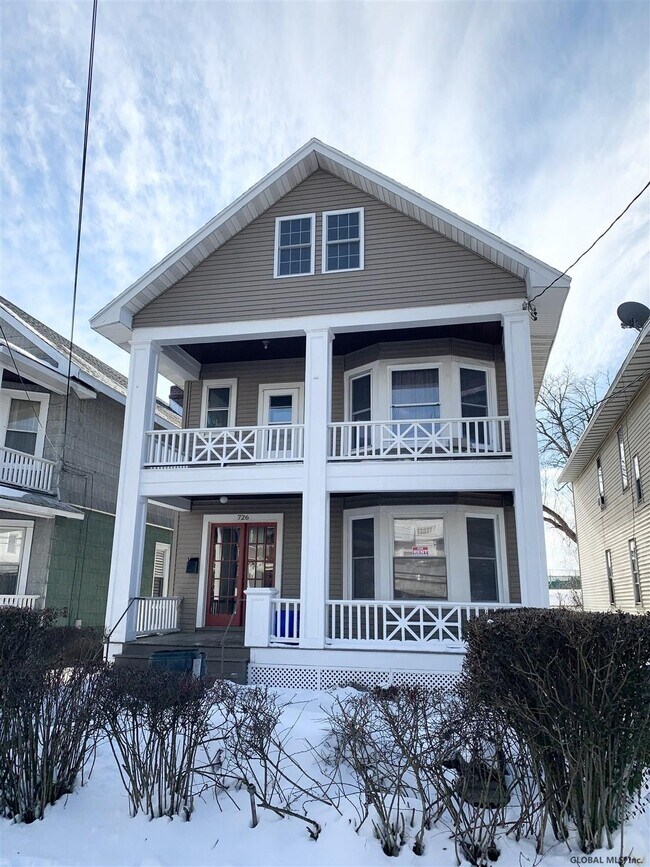 Foto del edificio - 726 Myrtle Ave