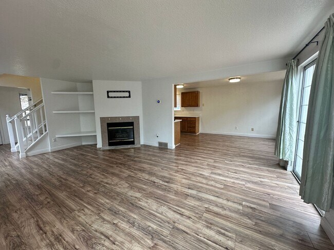 Foto del edificio - Single Family in Westminster for Rent