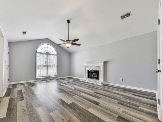 Foto del edificio - 3508 Robin Ln, Acworth, GA 30101, USA
