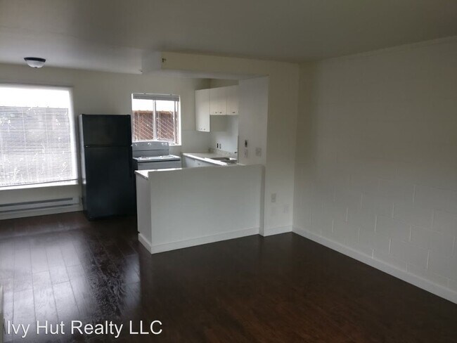 Building Photo - 5915 99th St SW