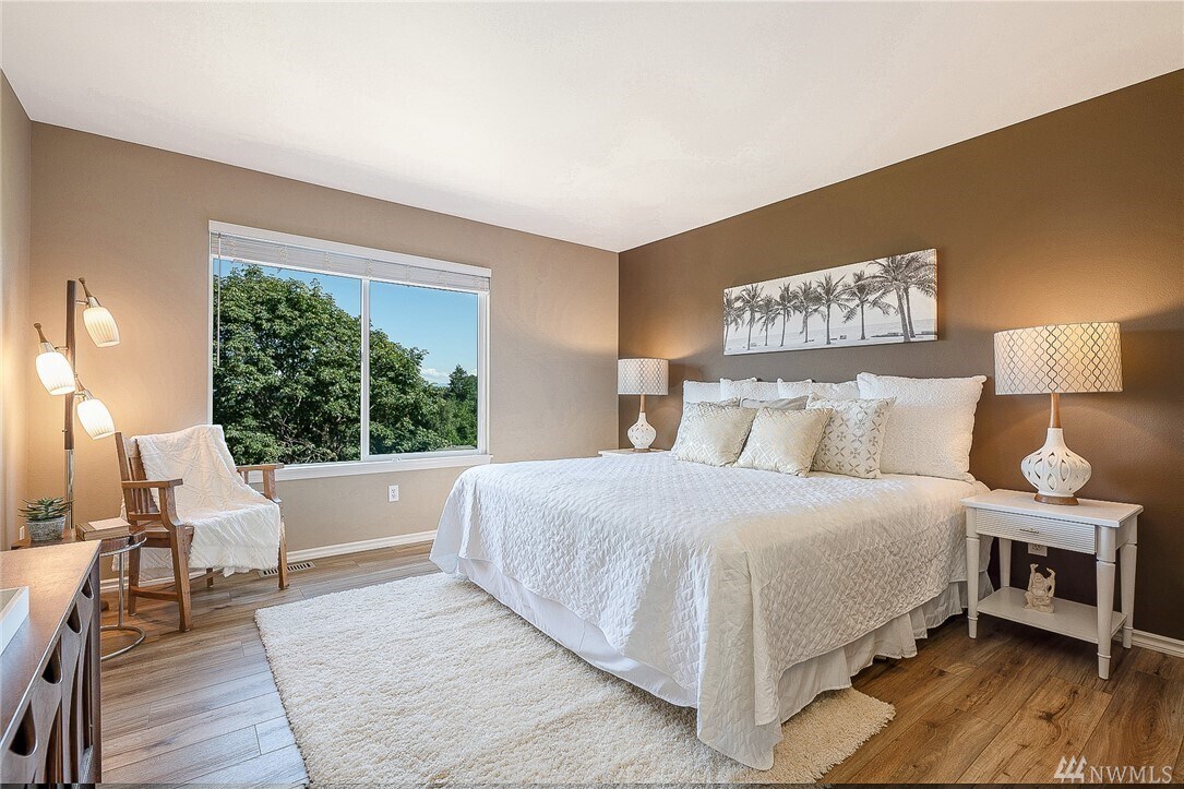 Foto principal - 14210 56th Ave S