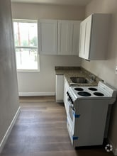 Building Photo - 220 N Pinto St