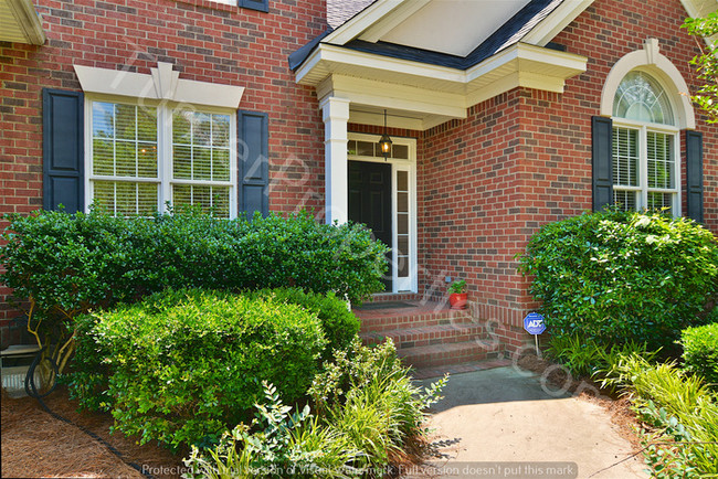 Building Photo - Beautiful 4 BR Brick Home in Lake Carolina