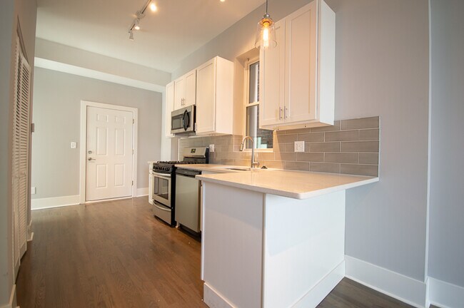 Foto del edificio - 1726 W 21st St
