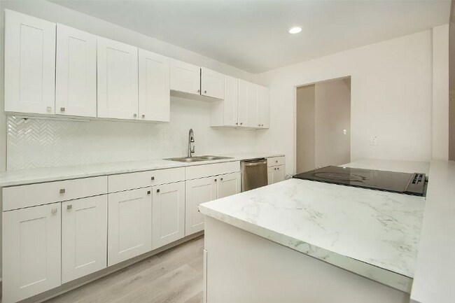 Foto del edificio - 3057 Dothan Ln