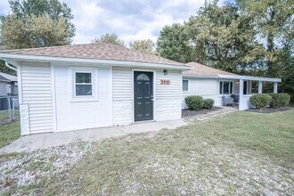 Building Photo - 3930 Armuth Ave