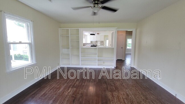 Foto del edificio - 1411 Halsey Ave NE