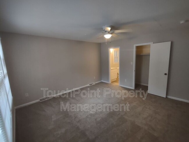 Building Photo - 615 Rama Rd