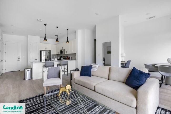 Building Photo - 650 E Sycamore St