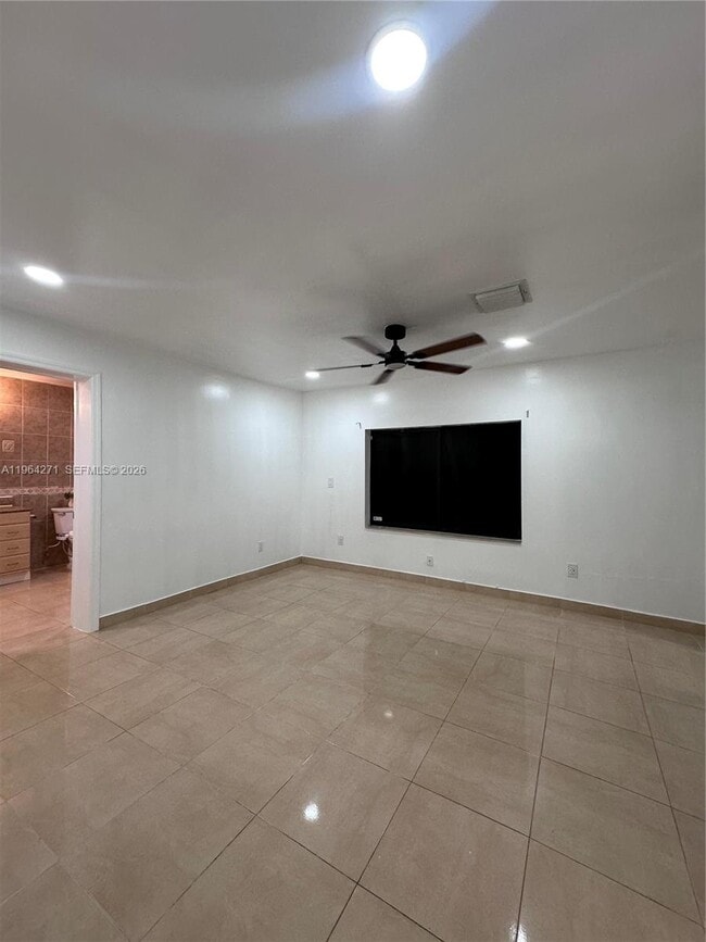 Building Photo - 30021 SW 160th Ave