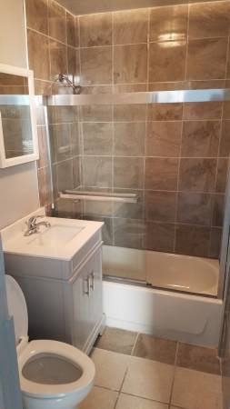 Foto del edificio - 1338 W 18th Pl