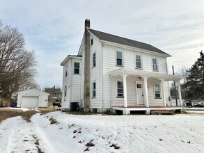 Building Photo - 338 Broad St