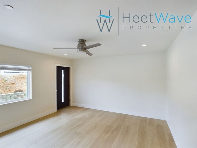Building Photo - 60 days FREE RENT!!! Discover your modern ...