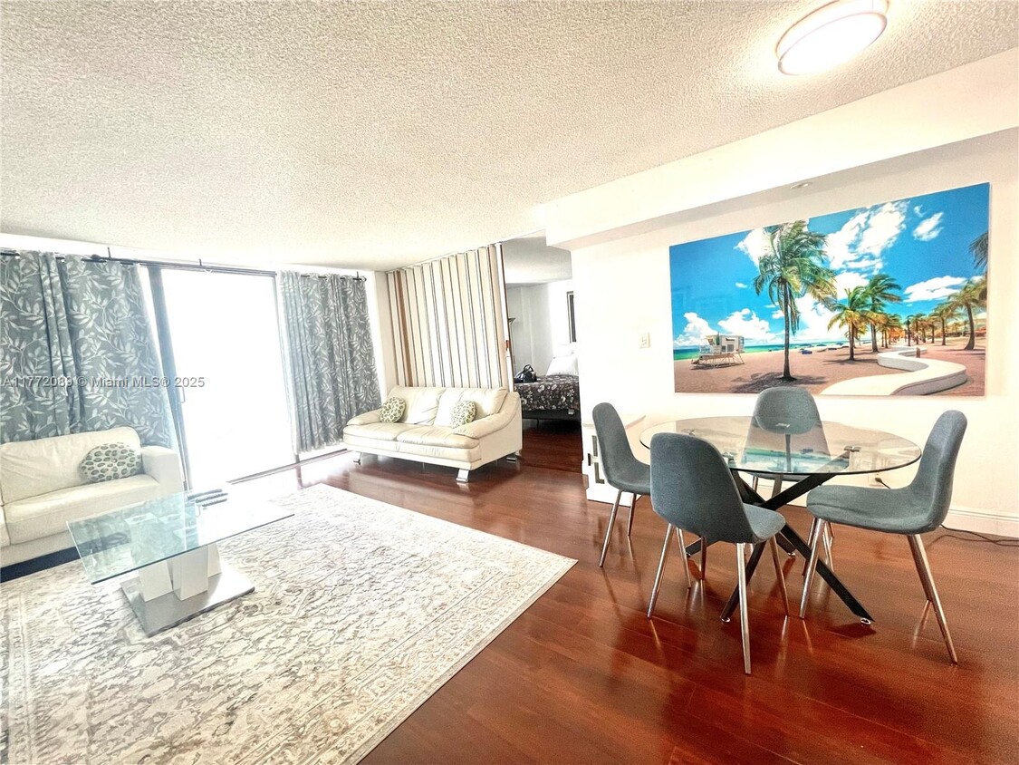 Primary Photo - 2201 S Ocean Dr