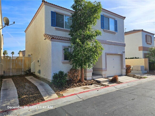 Building Photo - 9998 Fine Fern St