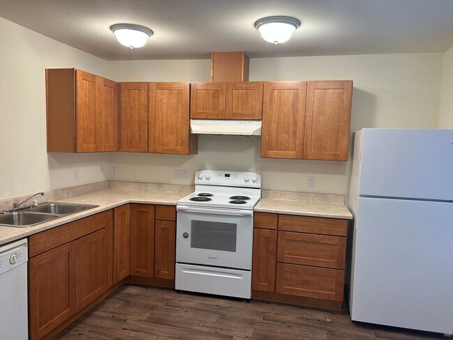Building Photo - Welcome to Belleau Woods!