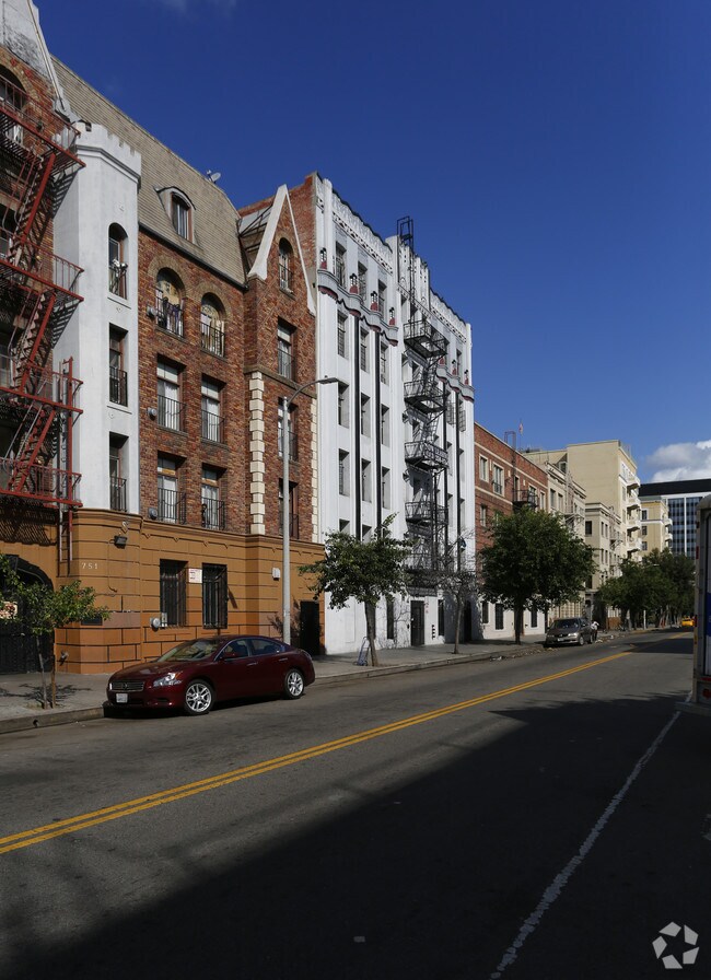 745 S. Normandie Ave Apartments Los Angeles, CA