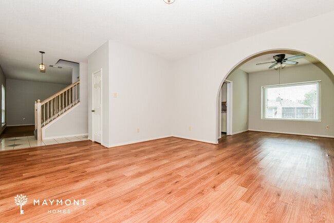 Building Photo - 2506 Chene Dr