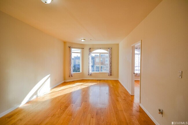 Building Photo - 513 Price St
