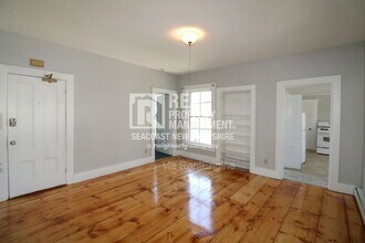 Building Photo - 40 Grove St