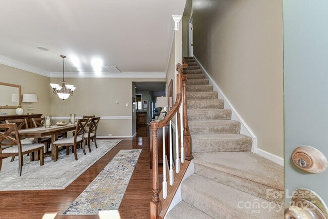 Foto del edificio - 9625 Sunset Grove Dr