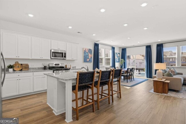 Building Photo - 2546 States Ave