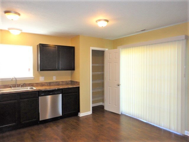 Foto del edificio - 4070 Magnolia Drive