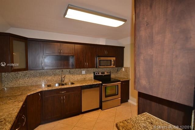 Foto del edificio - 19352 Bob-O-Link Dr