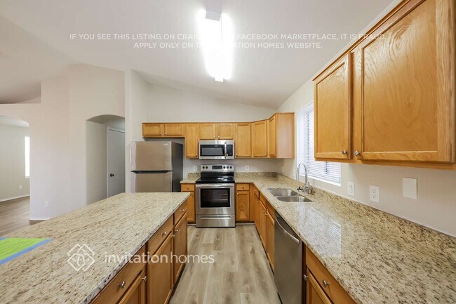 Foto del edificio - 17404 N 16th Pl