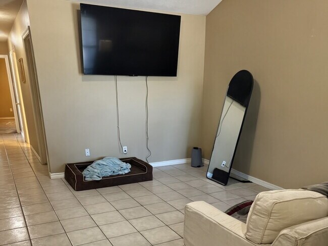 Foto del edificio - 1014 Sun Meadow Ct