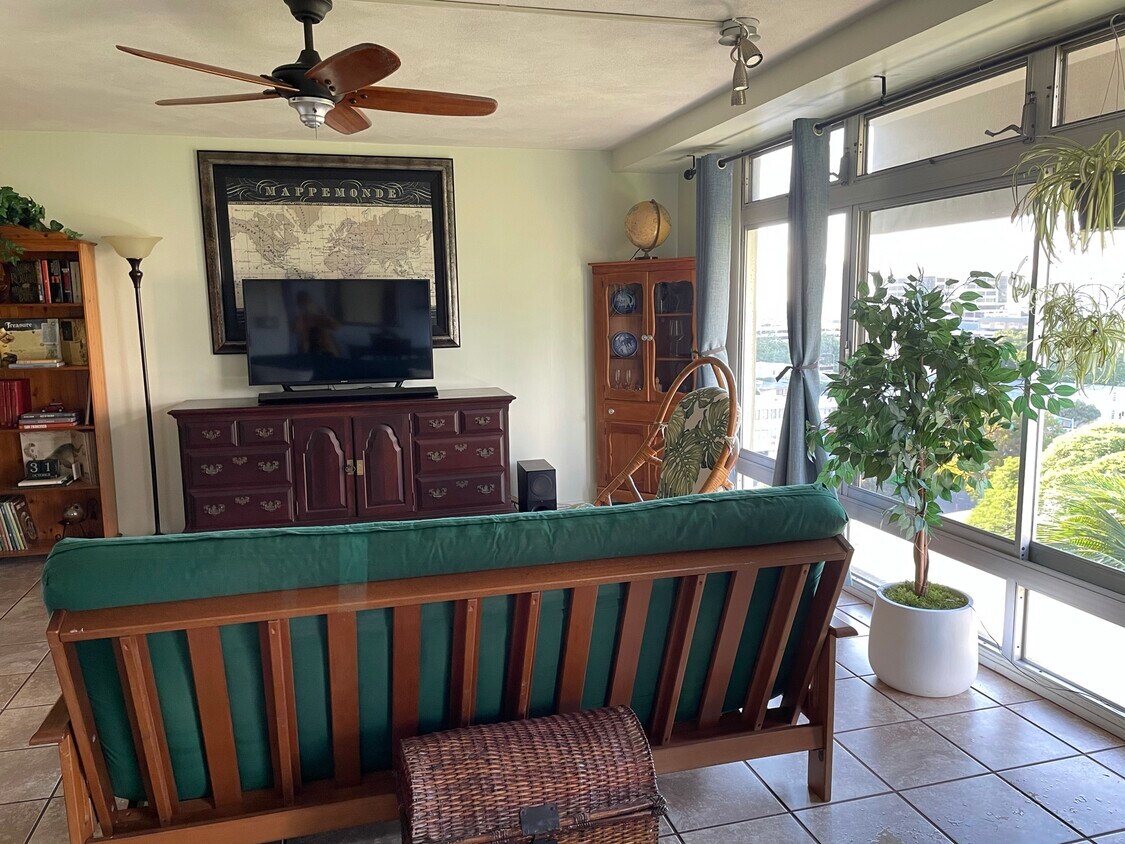 1511 Nuuanu Ave Unit 828, Honolulu, HI 96817 Condo for Rent in Honolulu, HI