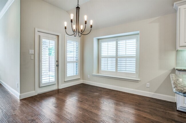 Foto del edificio - 2348 Mare Rd