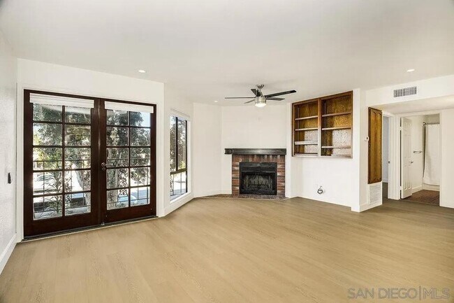 Foto del edificio - 1263 Robinson Ave