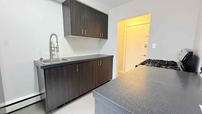 Photo du bâtiment - 23 McClary Ave