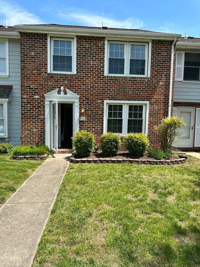 Building Photo - 9751 Candace Terrace, Glen Allen, VA 23060