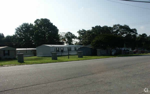 Foto del edificio - Cornerstone Homes