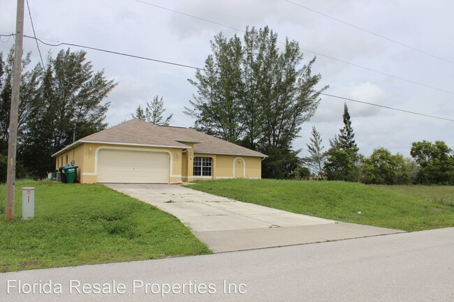 4 br, 2 bath House - 1912 SW 8th Pl photo'