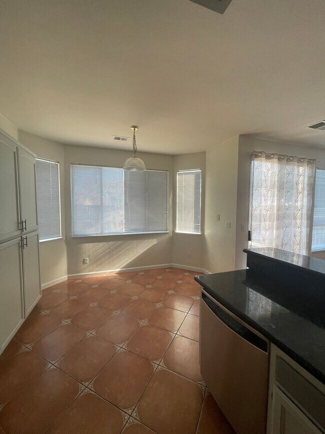 Foto del edificio - 1460 Wedgewood Ct