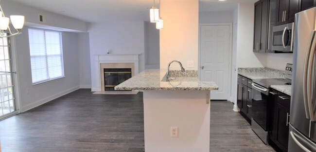 Building Photo - 9716 Lake Pointe Ct