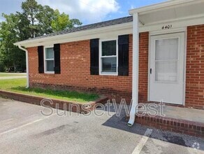 Building Photo - 4401 Layola Ave